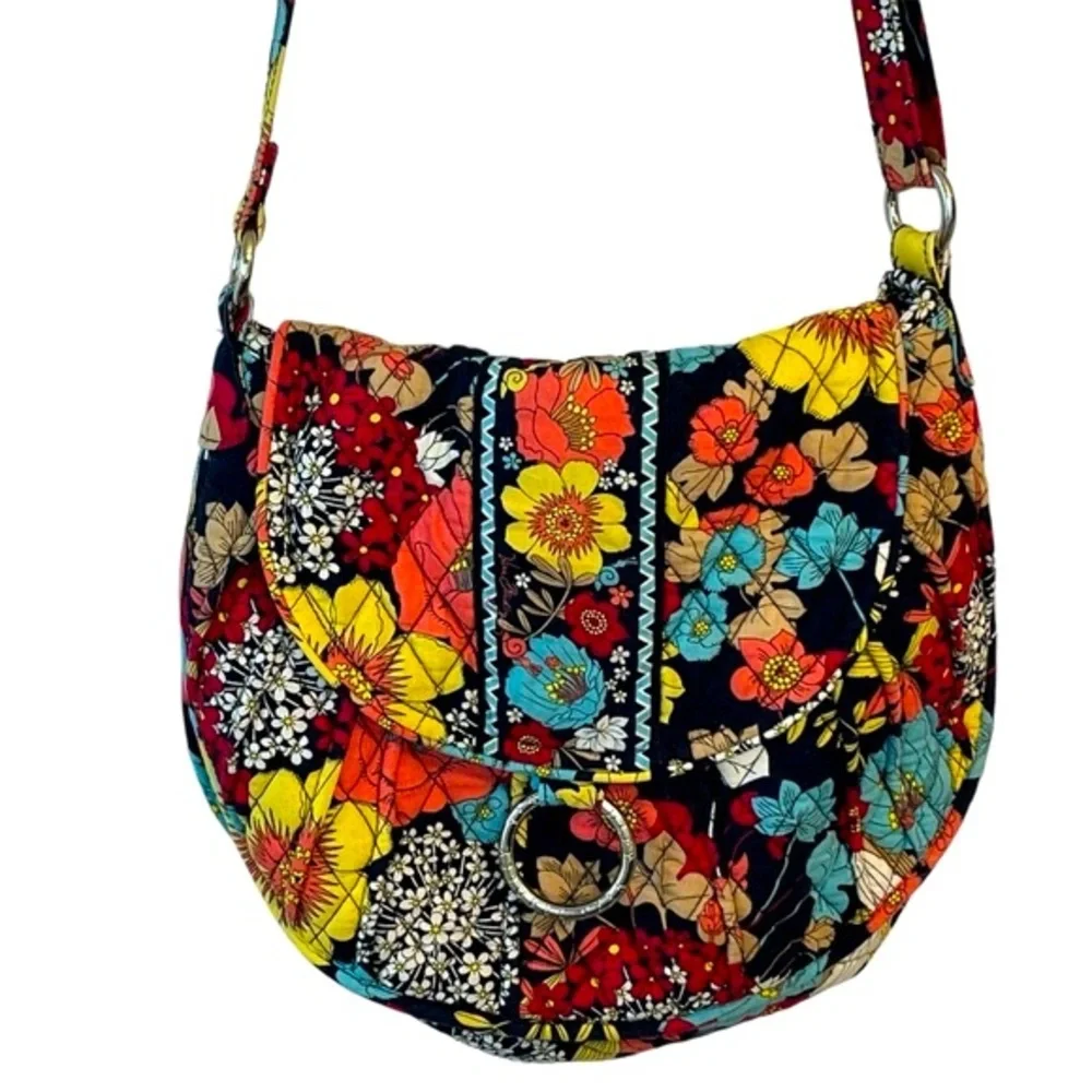 Vera Bradley *RETIRED PRINT* Happy Snails Saddle Up Silver Ring Floral Bag Purse - Picture 1 of 12